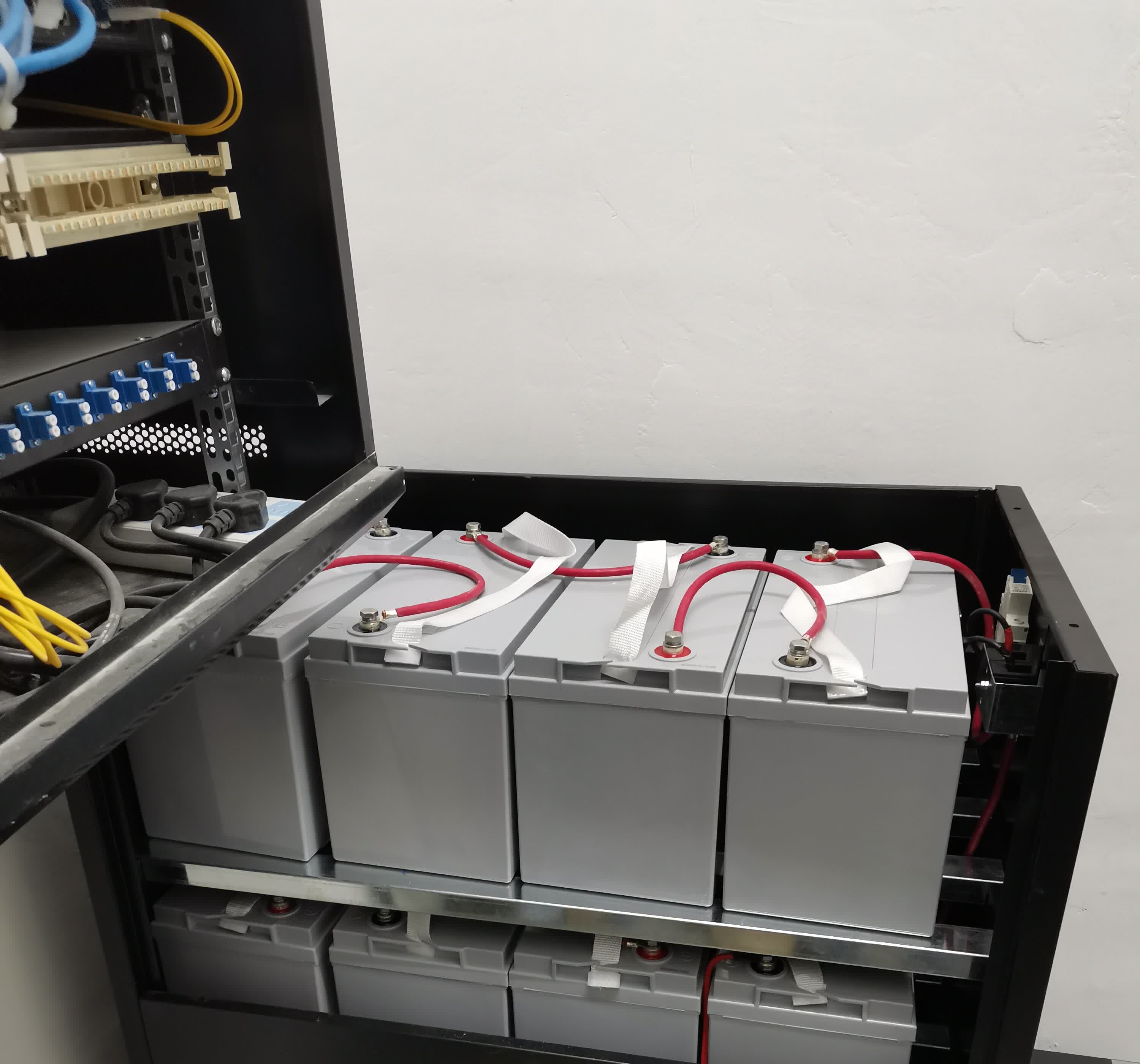 ups電源里面有使用導熱材料嗎 ups電源內部有什么部件[浪] 在市電正常